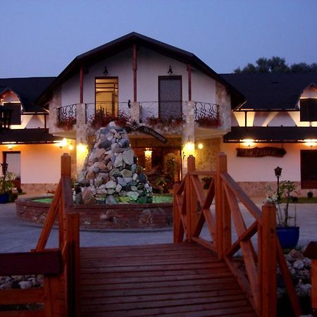 Pension La Taticu Сэкэлэшени Экстерьер фото