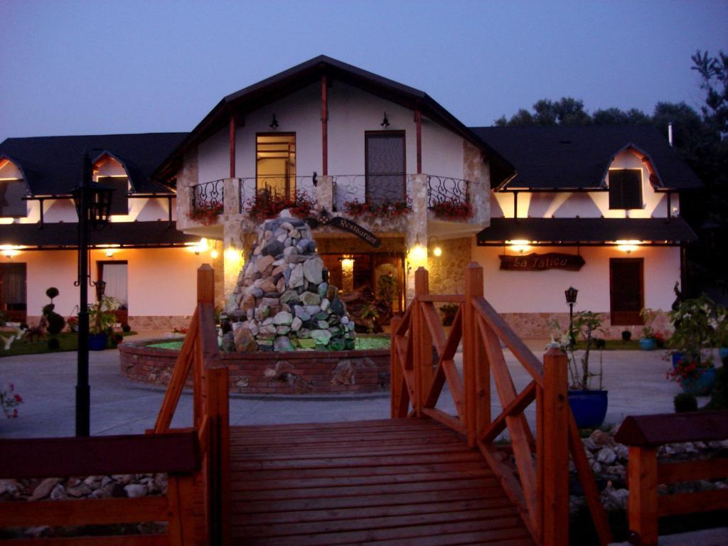 Pension La Taticu Сэкэлэшени Экстерьер фото